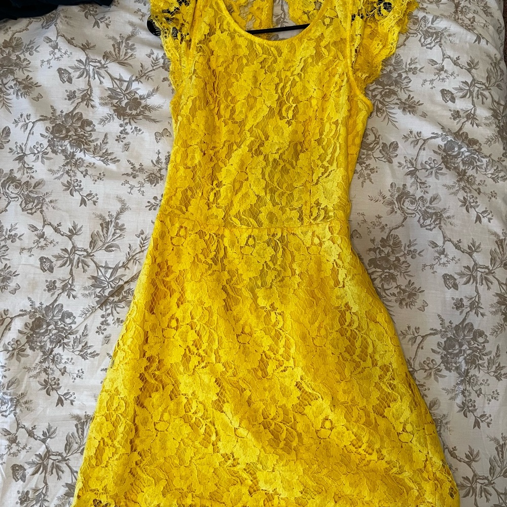 Signature Yellow Pleated Tiered Sheath Dress